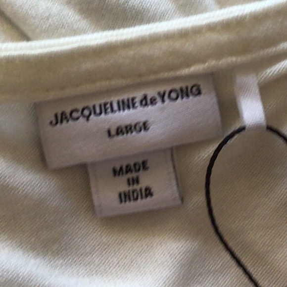 NWOT versatile ivory top - Picture 4 of 4